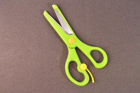 Tijerita plastica colores a granel (2).jpg